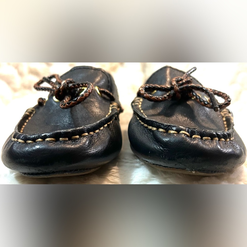 Tommy Hilfiger Randra Leather slip on ballet boat shoe loafer women’s size 6.5M - Picture 13 of 13